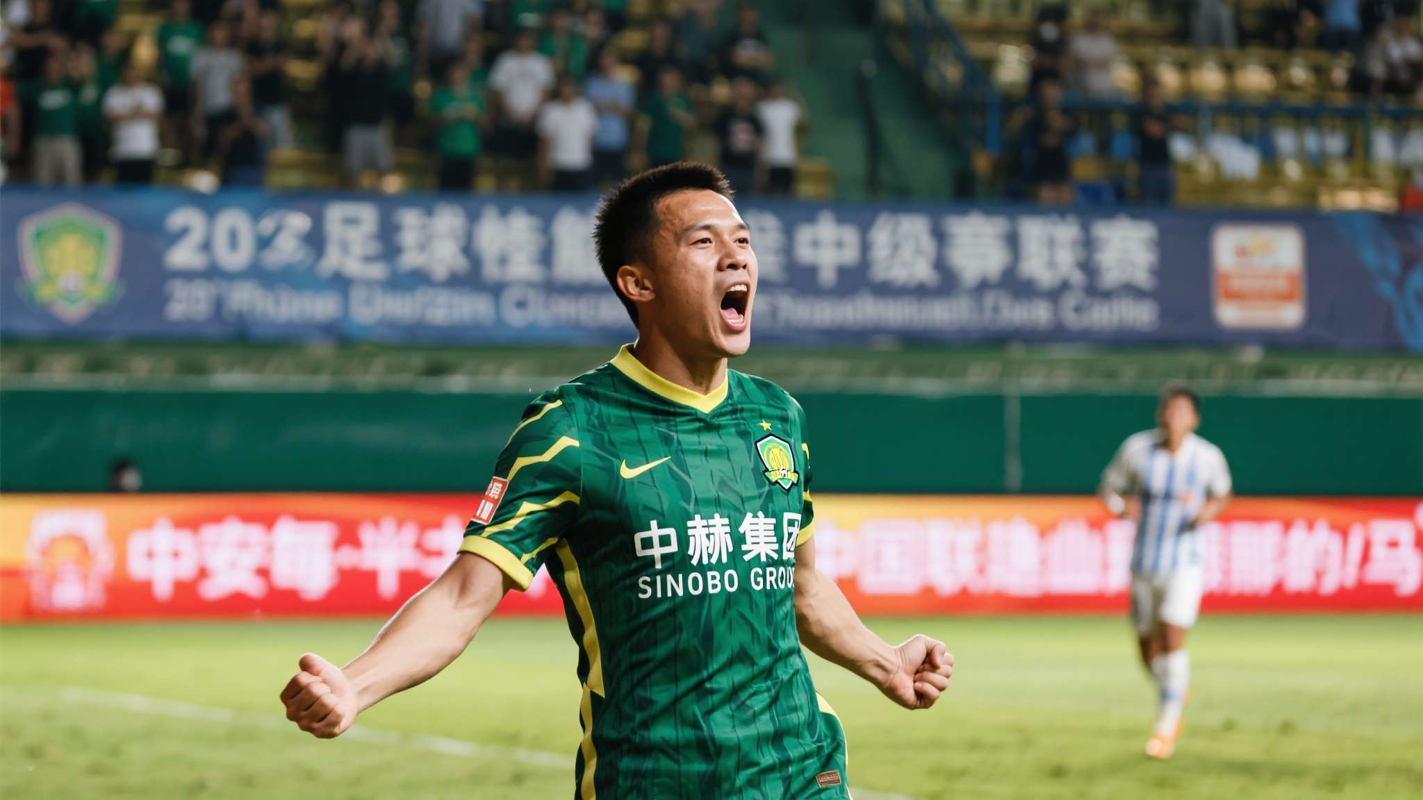 连云港东海孙克战 这意味着球队已经具备了在顶级联赛中持续竞争的能力,不再只是偶尔爆冷的"黑马",而